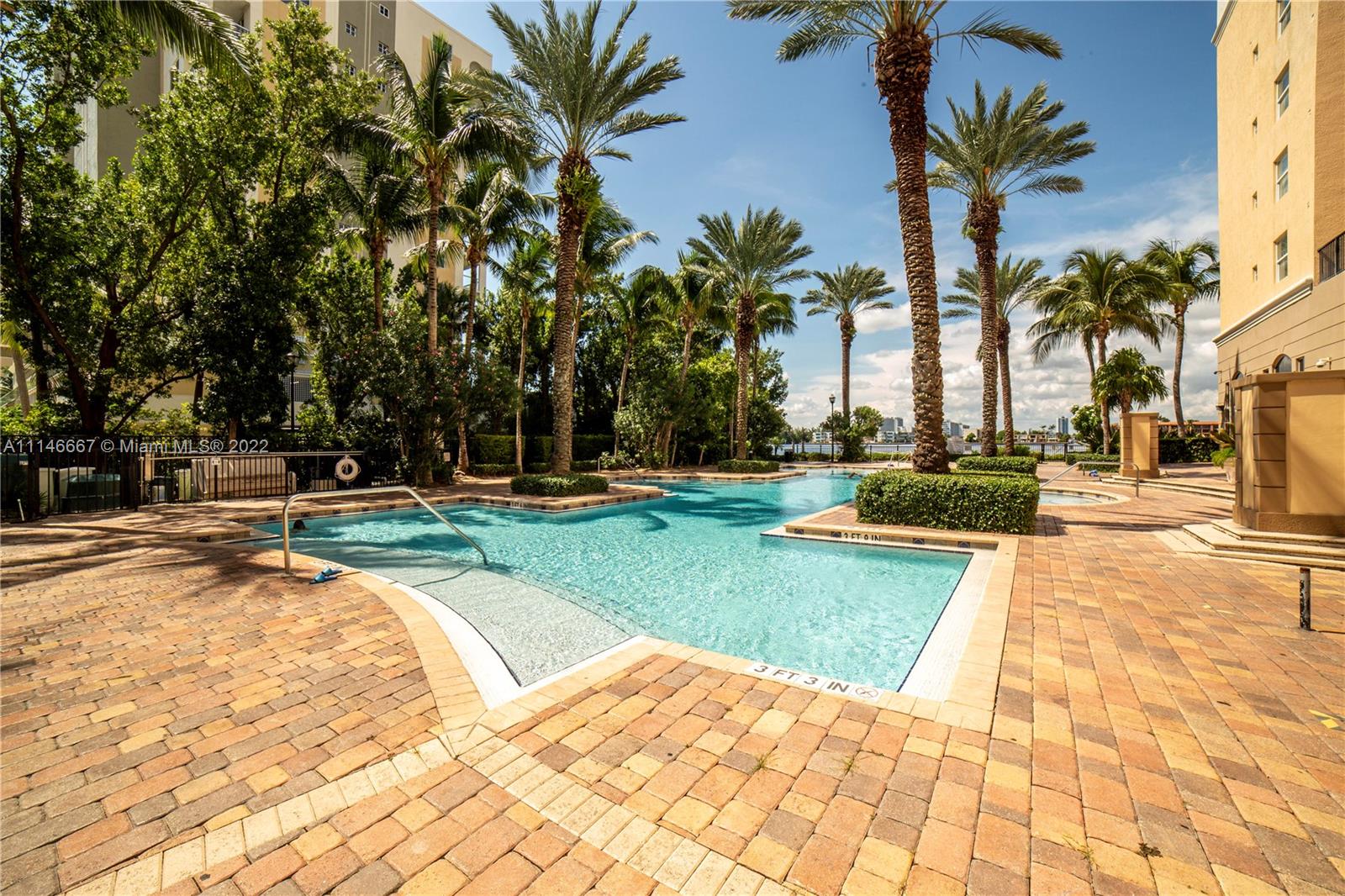 17100 North Bay Road, Unit 1701 Sunny Isles Beach, FL 33160 - Photo 59 of 84