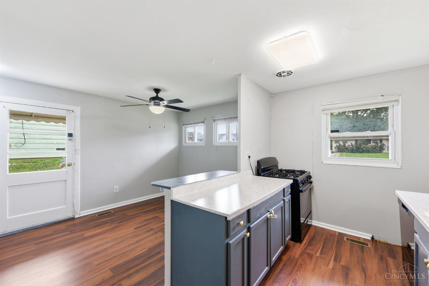 9596 Pippin Road Cincinnati, OH 45231 - Photo 10 of 36 Gallery Image 10