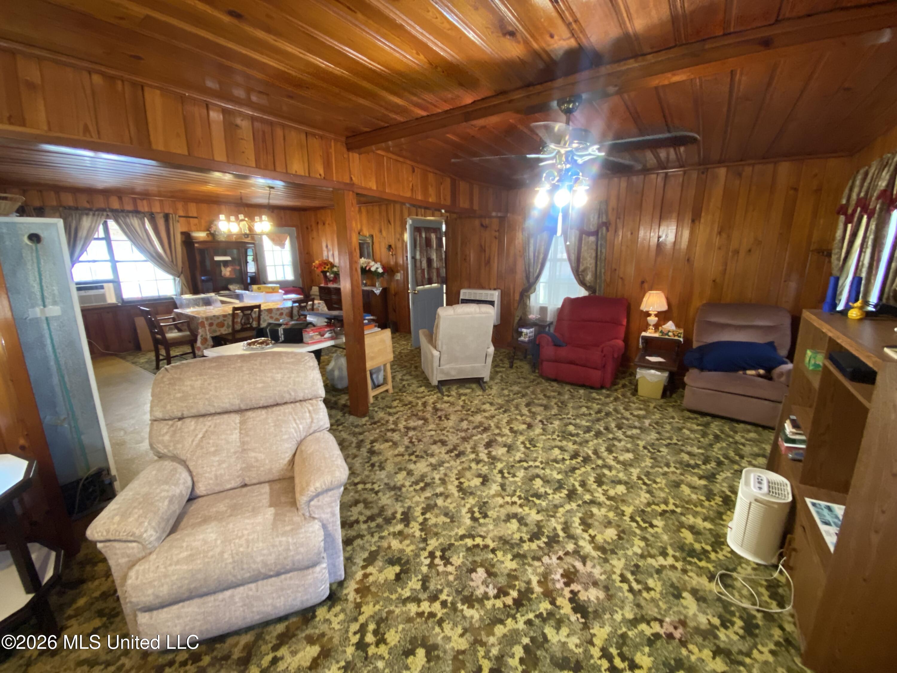 2325 Lindsey Road Morton, MS 39117 - Photo 8 of 16 IMG_3165