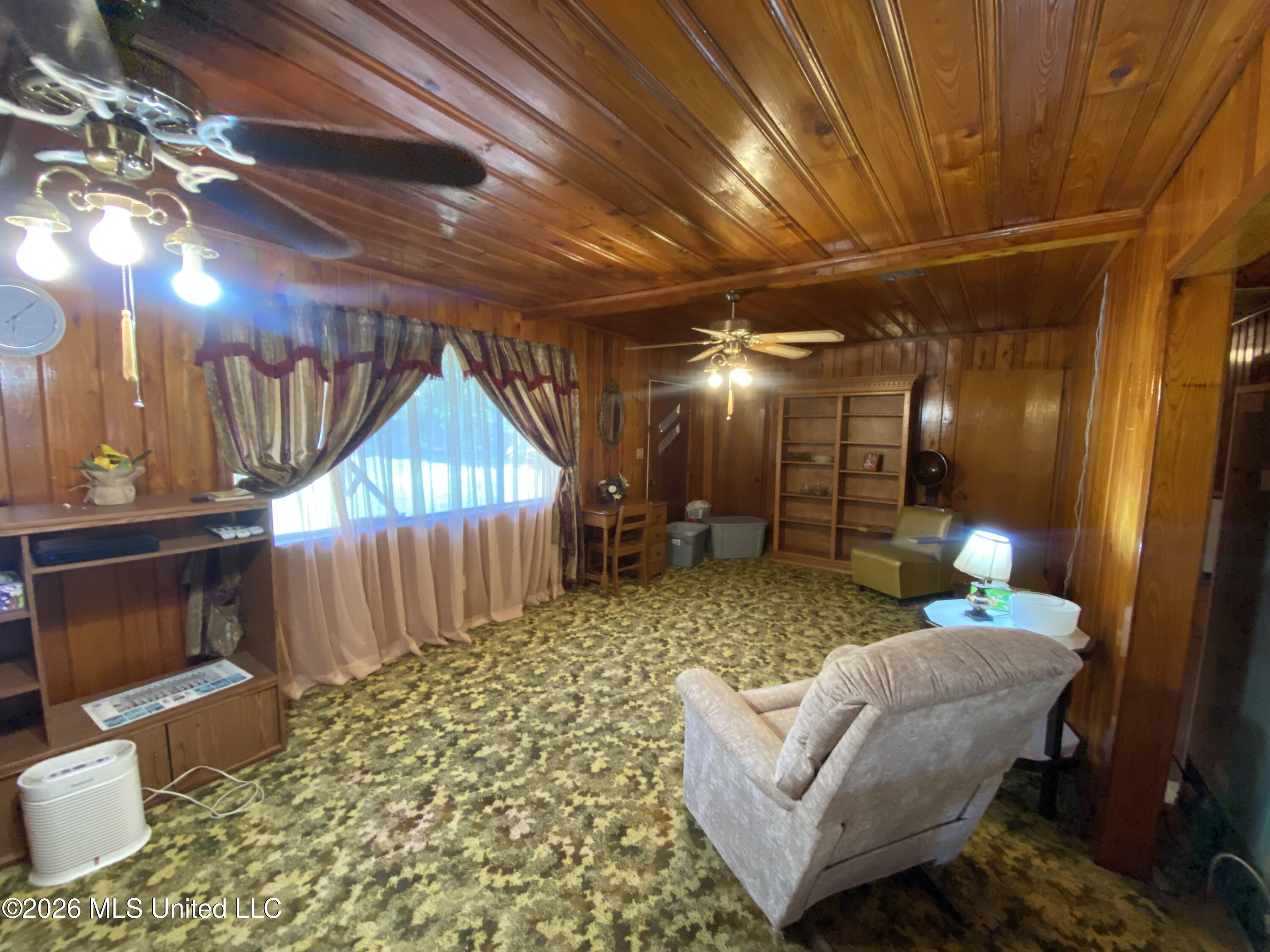 2325 Lindsey Road Morton, MS 39117 - Photo 10 of 16 IMG_3167