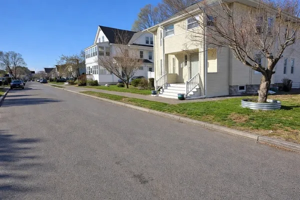 $3,100 | 38 Milton Street, Unit 1, North Andover, MA 01845