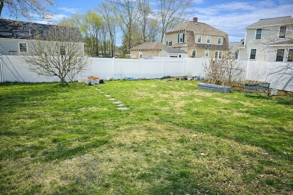 $3,100 | 38 Milton Street, Unit 1, North Andover, MA 01845