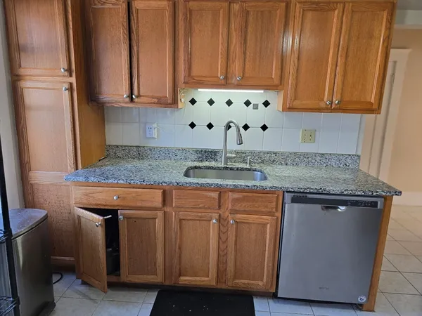 $3,100 | 38 Milton Street, Unit 1, North Andover, MA 01845