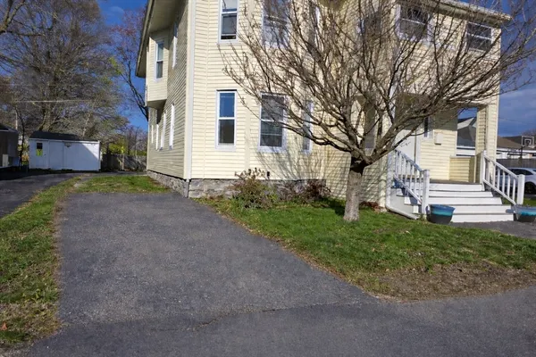 $3,100 | 38 Milton Street, Unit 1, North Andover, MA 01845