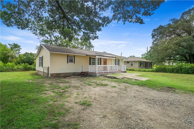 $185,000 | 23242 Farm To Market 244, Iola, TX 77861