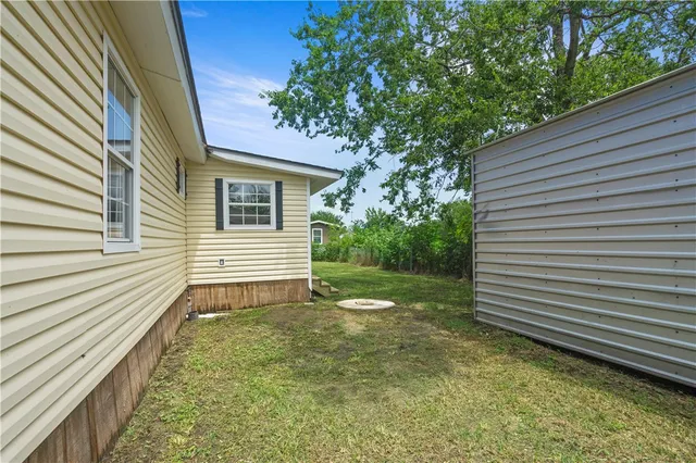 $185,000 | 23242 Farm To Market 244, Iola, TX 77861