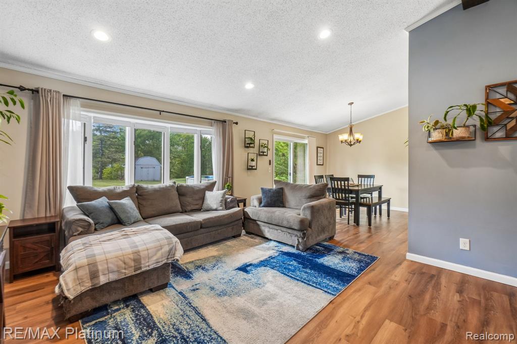 12126 Linden Road Linden, MI 48451 - Photo 6 of 38 Gallery Image 6
