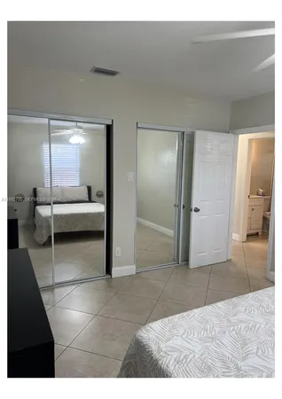 $2,900 | 2415 Grant Street, Hollywood, FL 33020