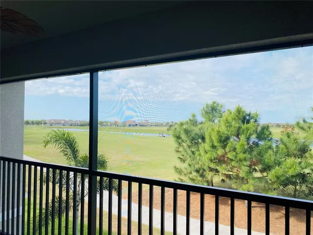 $3,750 | 5664 Palmer Circle, Unit 202, Bradenton, FL 34211