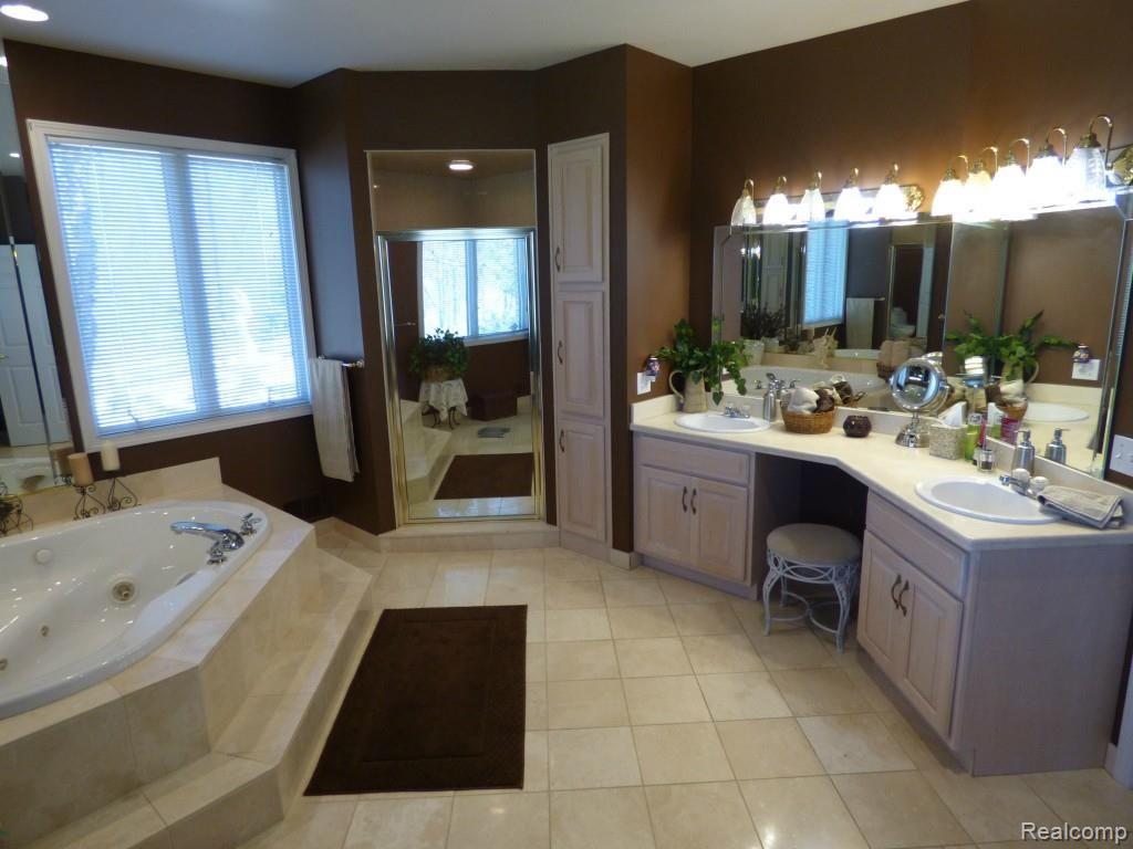 1287 West Leonard Road Leonard, MI 48367 - Photo 28 of 63 P1090752.jpg