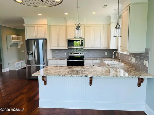 $3,000 | 3135 Emery Drive, Greenville, NC 27858