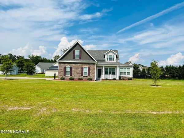 $3,000 | 3135 Emery Drive, Greenville, NC 27858