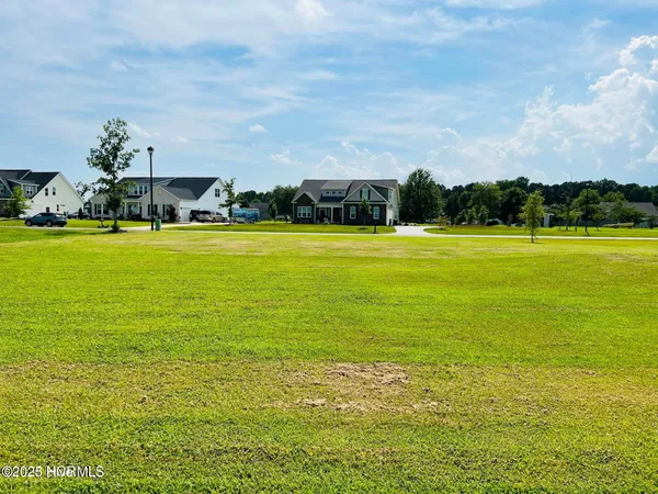 $3,000 | 3135 Emery Drive, Greenville, NC 27858