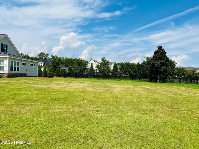 $3,000 | 3135 Emery Drive, Greenville, NC 27858