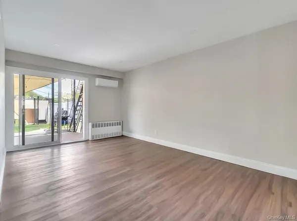 $2,900 | 92-03 241st Street, Unit 1 | Queens Village