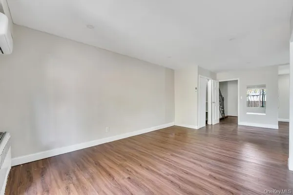 $2,900 | 92-03 241st Street, Unit 1 | Queens Village
