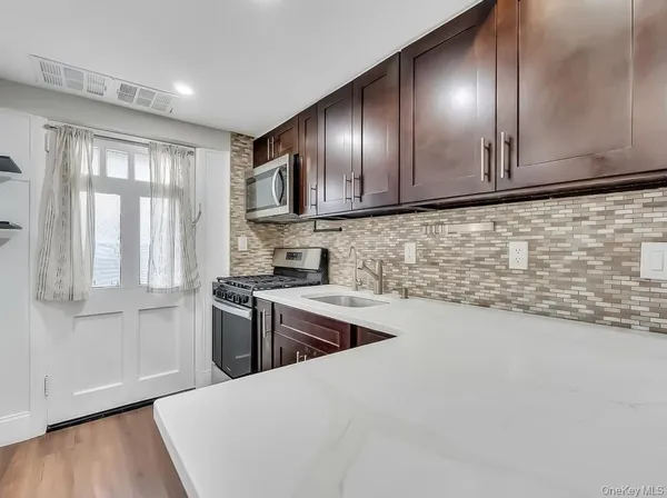 $2,900 | 92-03 241st Street, Unit 1 | Queens Village