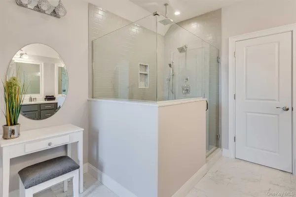 $895,000 | 991 Freedom Road, Pleasant Valley, NY 12569