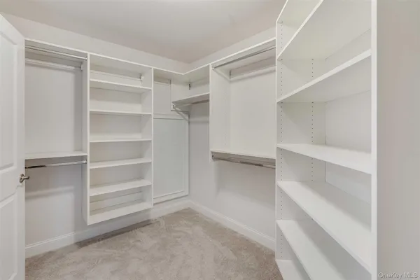 $895,000 | 991 Freedom Road, Pleasant Valley, NY 12569