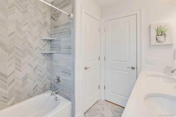 $895,000 | 991 Freedom Road, Pleasant Valley, NY 12569