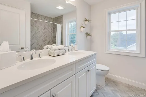 $895,000 | 991 Freedom Road, Pleasant Valley, NY 12569