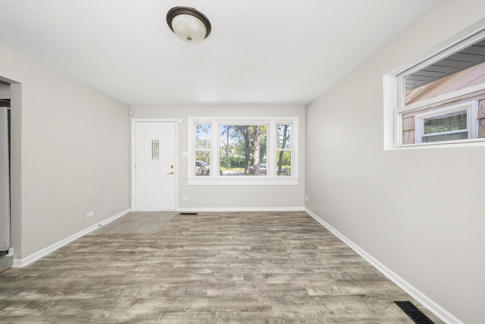 14616 Shepard Drive Dolton, IL 60419 - Photo 6 of 20