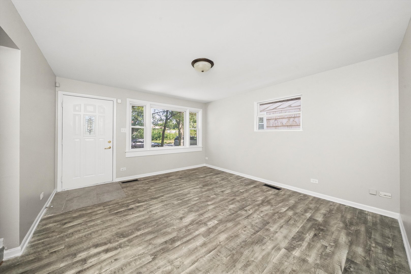 14616 Shepard Drive Dolton, IL 60419 - Photo 7 of 20