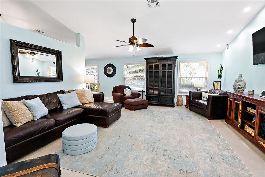 798 Dixie Terrace Sebastian, FL 32958 - Photo 9 of 36