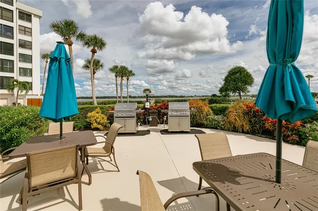 $3,100 | 8701 Midnight Pass Road, Unit 106A, Sarasota, FL 34242