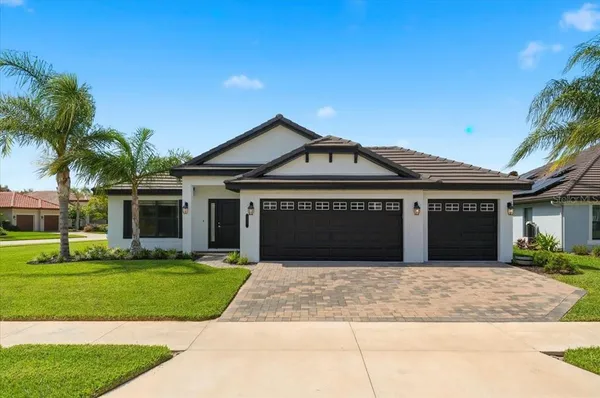 $475,000 | 477 Lake Vista Drive, Auburndale, FL 33823