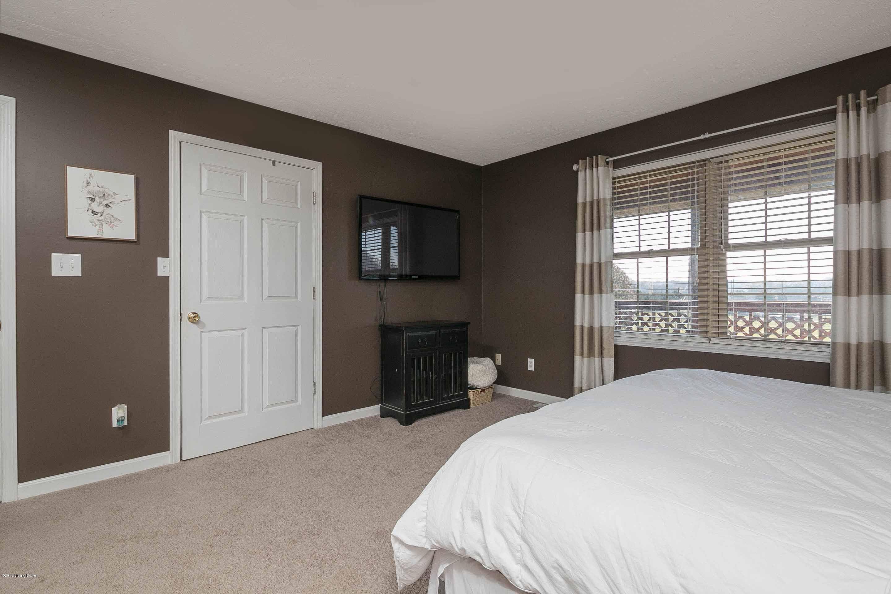 2350 Raymond Road Shepherdsville, KY 40165 - Photo 6 of 29 Master bedroom has huge walk-in closet