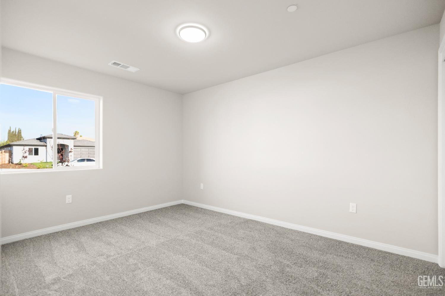 Undisclosed Address Bakersfield, CA 93307 - Photo 9 of 39