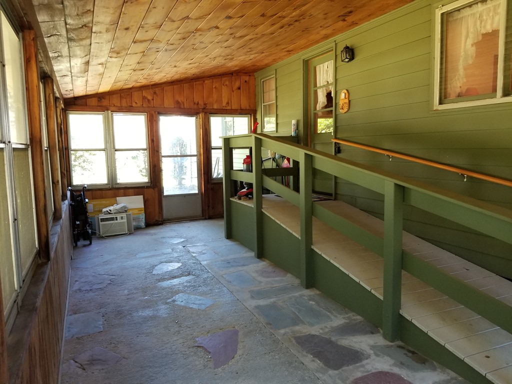 39 Bates Road Westfield, MA 01085 - Photo 8 of 20 Gallery Image 8