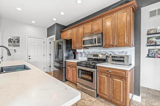 $525,000 | 51542 Copperfield Ridge, Granger, IN 46530