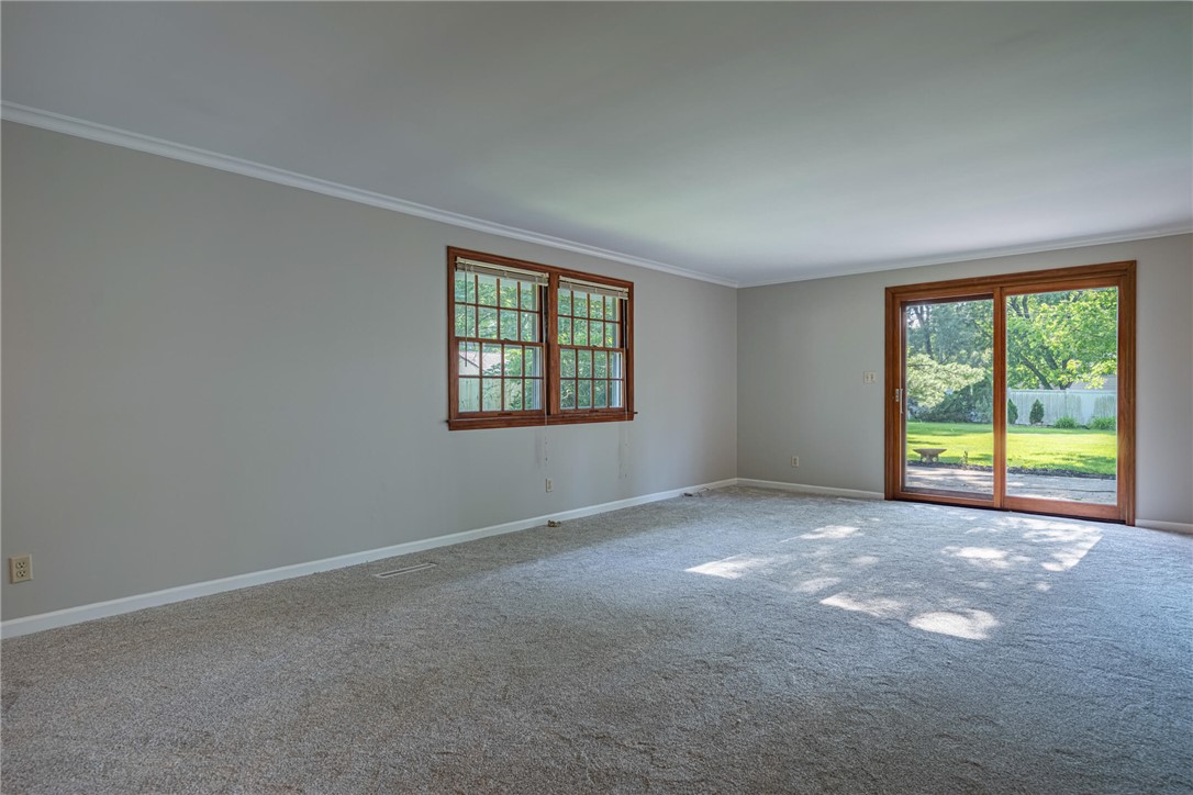 289 Monarch Road Dayton, OH 45458 - Photo 4 of 28