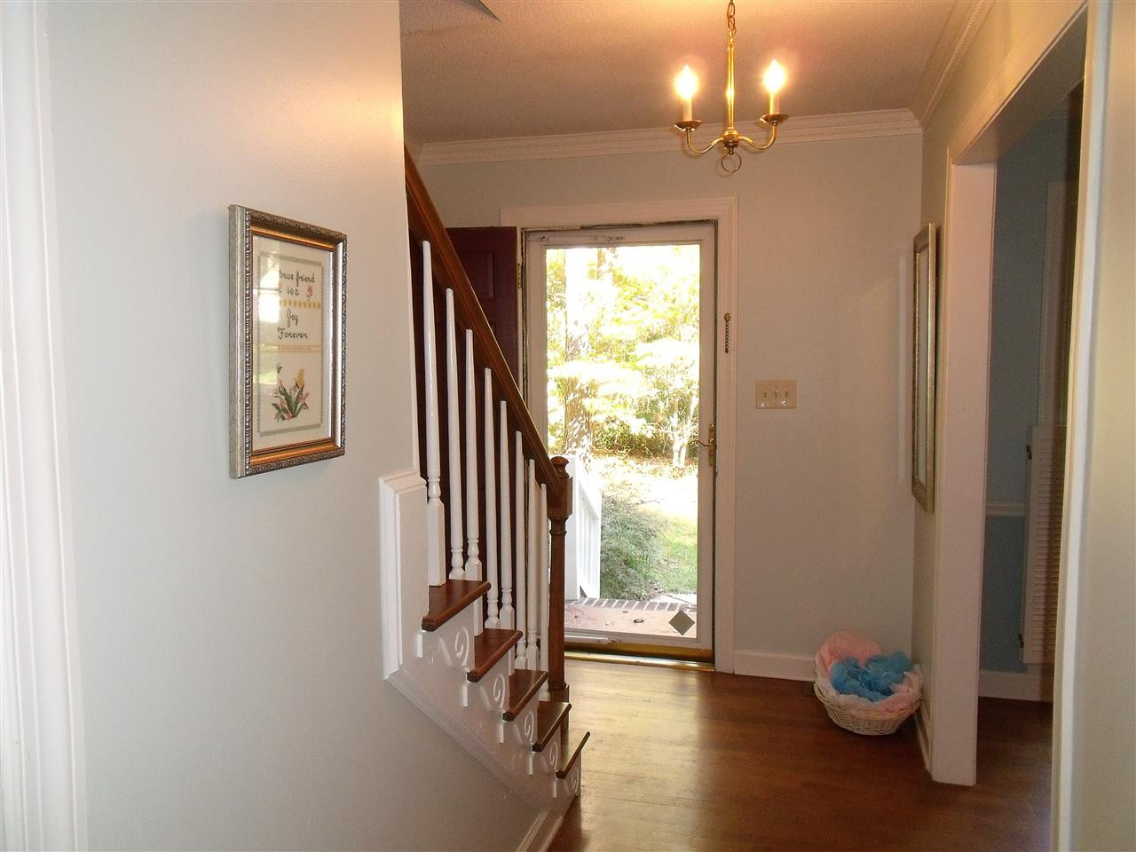 8605 Battom Court Raleigh, NC 27613 - Photo 16 of 22 Entry foyer