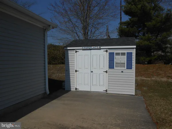 $252,000 | 36 Fort Lee Drive, Manahawkin, NJ 08050