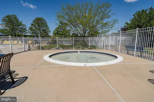 $252,000 | 36 Fort Lee Drive, Manahawkin, NJ 08050