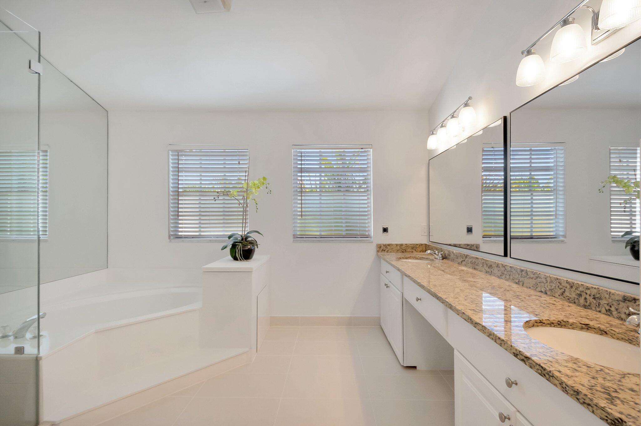 17070 Boca Club Boulevard, Unit 2 Boca Raton, FL 33487 - Photo 33 of 72 IMG_2840