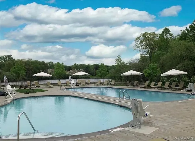 a view of a tennis court