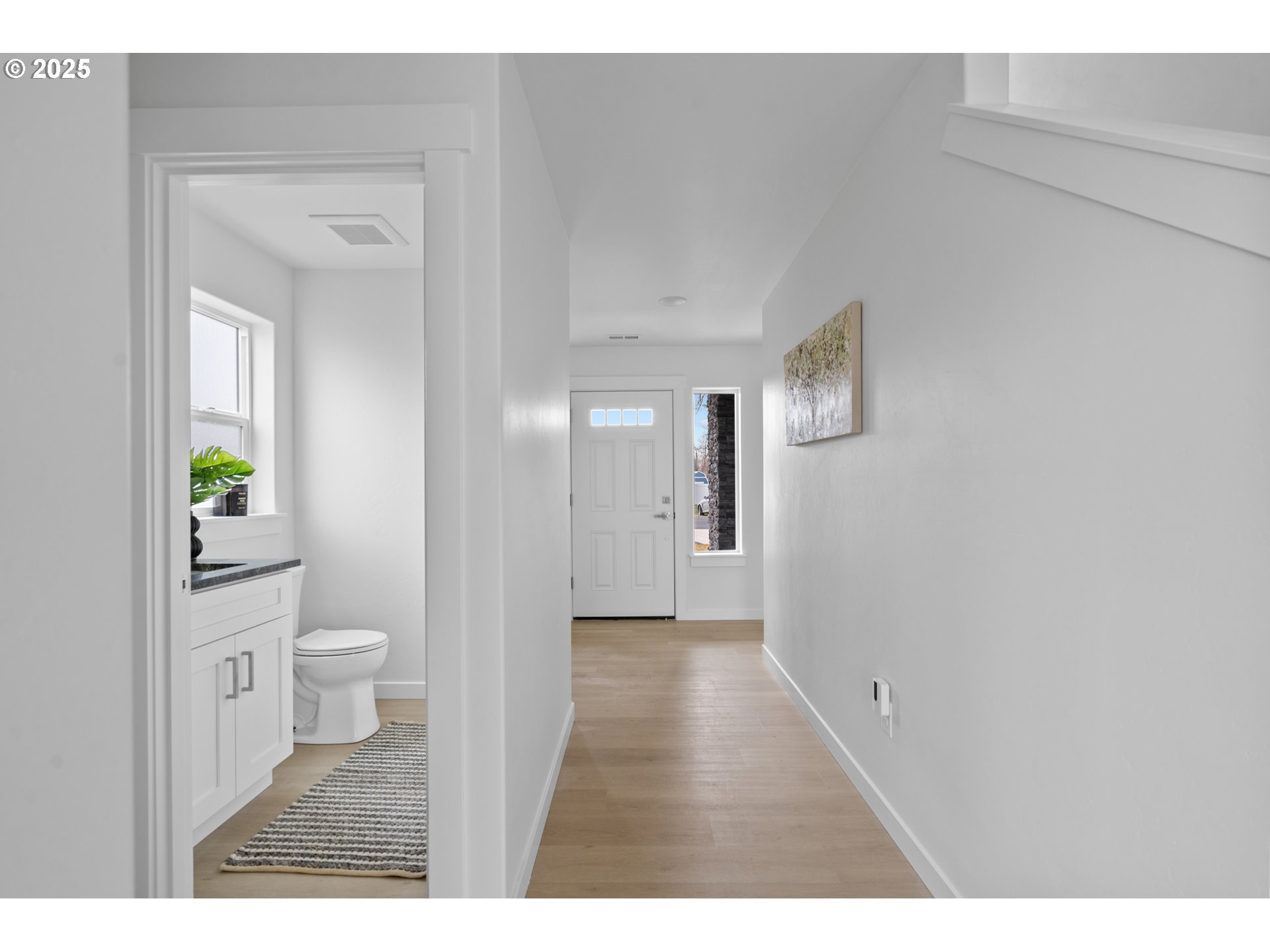 360 Southeast 4th Street Irrigon, OR 97844 - Photo 14 of 36 a bathroom with a toilet