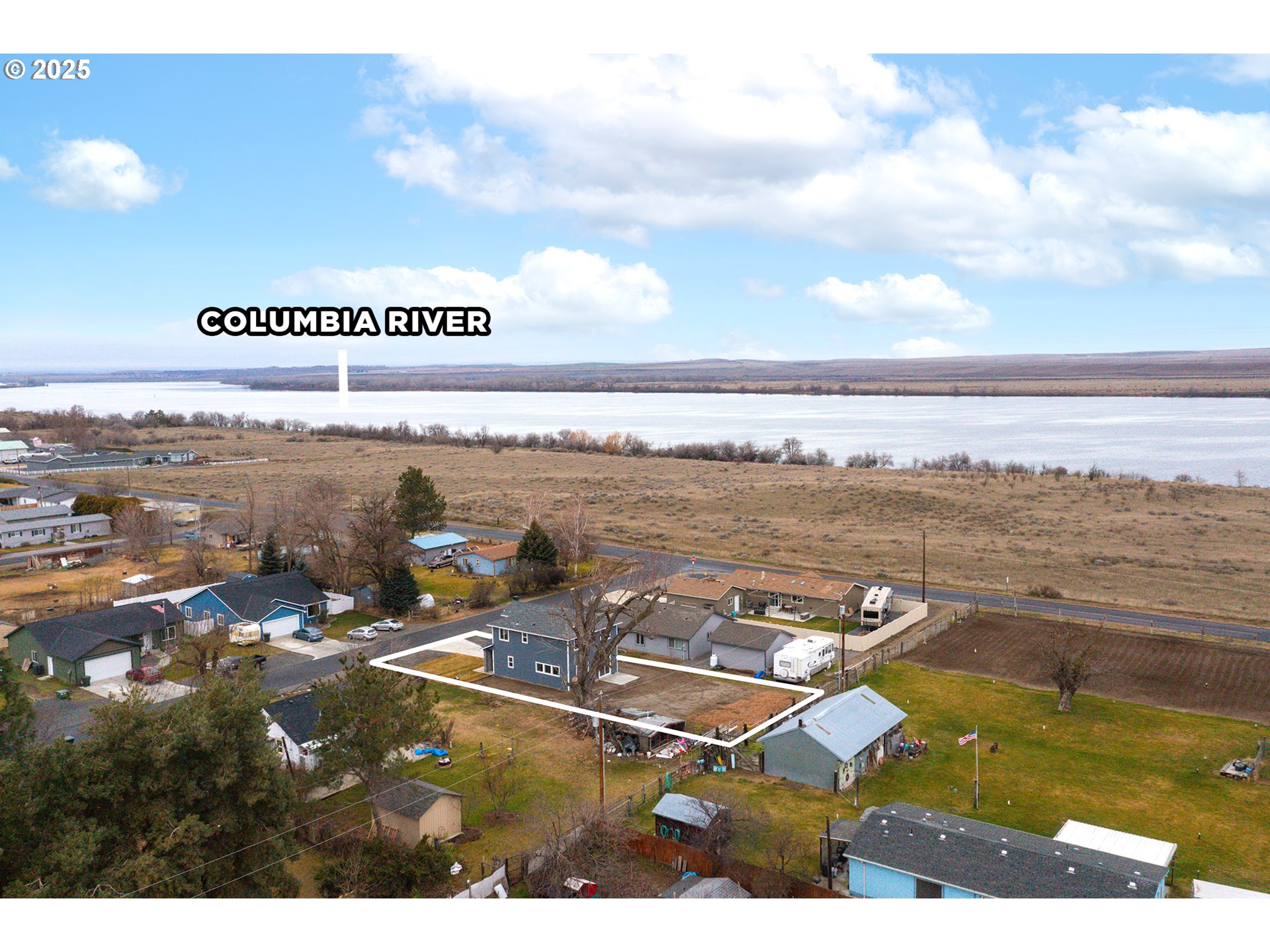360 Southeast 4th Street Irrigon, OR 97844 - Photo 9 of 36 a view of a city