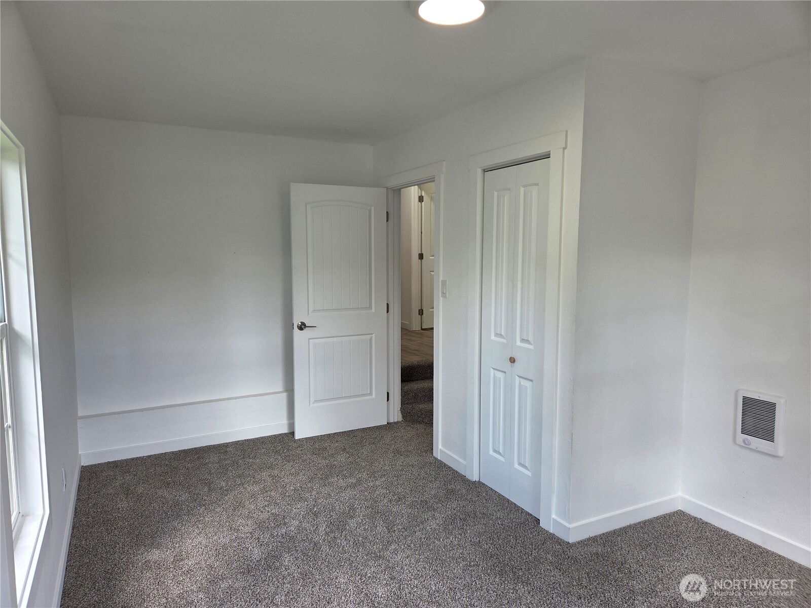 175 Stevens Road Chehalis, WA 98532 - Photo 19 of 32 an empty room with a empty space