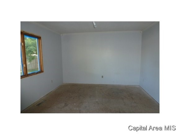 620 East Stella Drive Decatur, IL 62526 - Photo 8 of 11