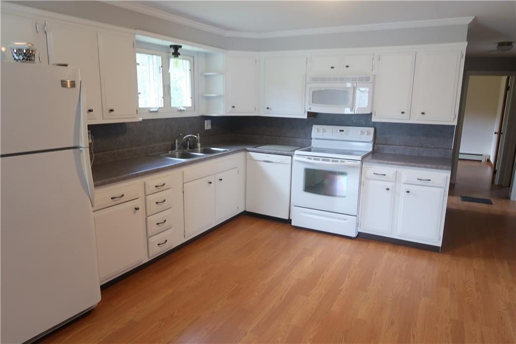 173 Wiscasset Road Pittston, ME 04345 - Photo 4 of 17 Photo