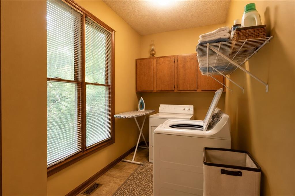 437 Transart Parkway Canton, GA 30114 - Photo 9 of 29