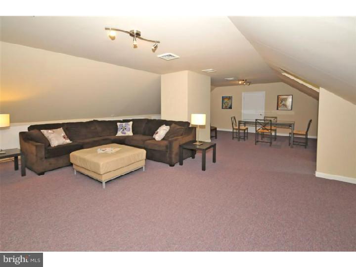 300 Clement Road Jenkintown, PA 19046 - Photo 13 of 25