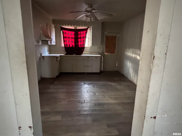 $44,500 | 253 White City Boulevard, Springfield, IL 62703