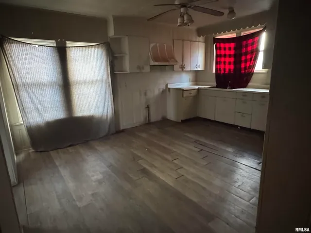 $44,500 | 253 White City Boulevard, Springfield, IL 62703