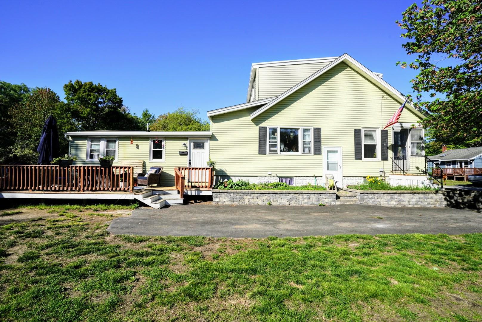 113 Bonnybriar Road South Portland, ME 04106 - Photo 2 of 31 DSC02878